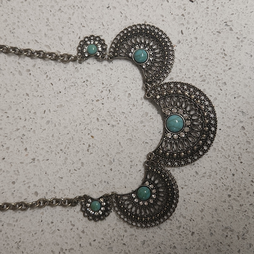 Maurices Silver and Blue Turquoise Fashion Statement Necklace